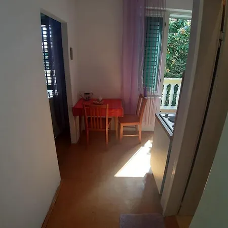 Gostinjska kuća Milka Pakostane